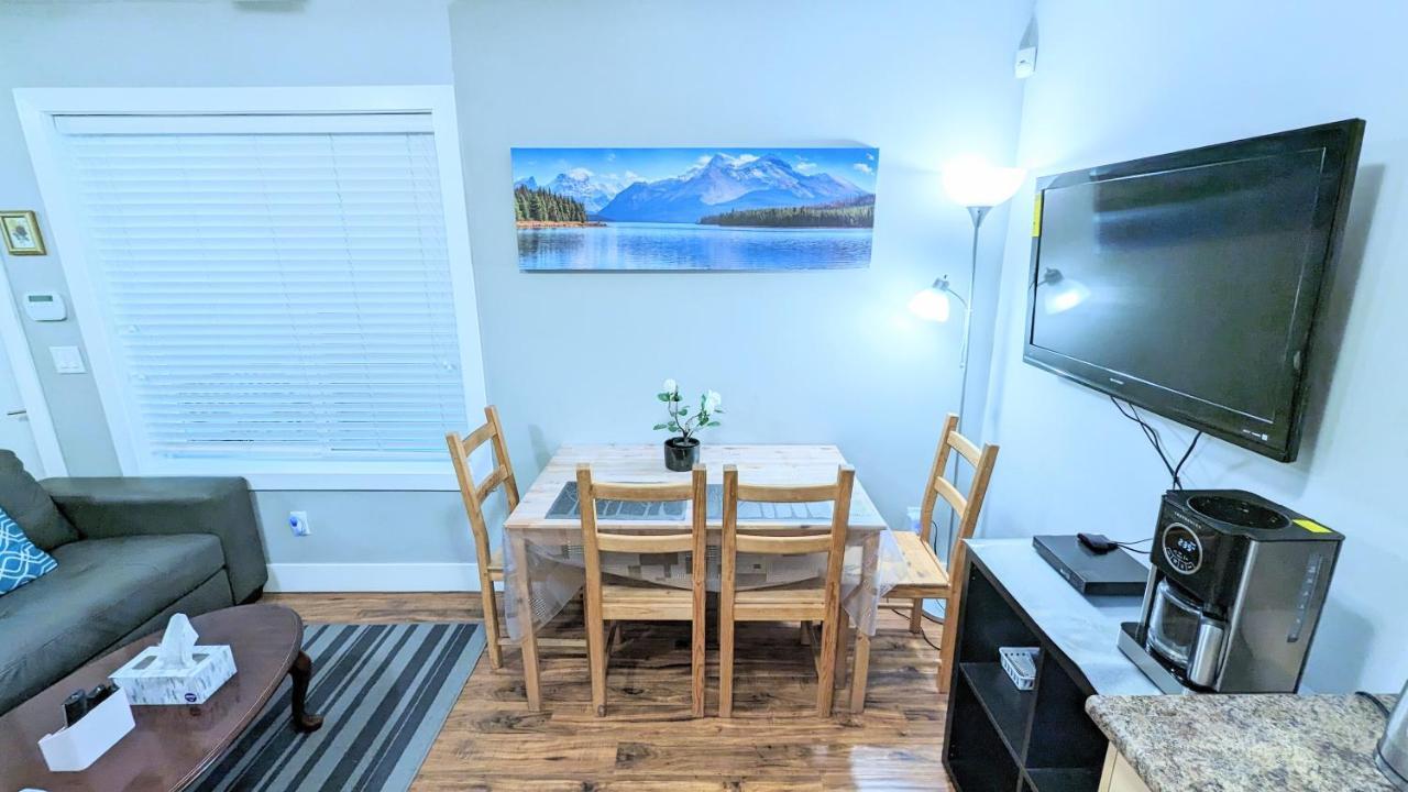 Entire Forest Home Near Nature & Amenities サレー エクステリア 写真