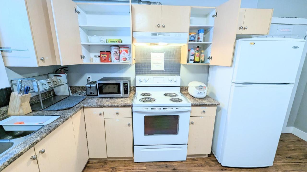 Entire Forest Home Near Nature & Amenities サレー エクステリア 写真